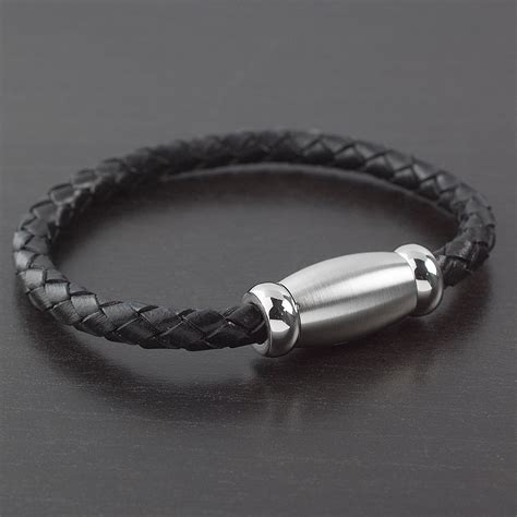 Brushed leather bracelet 